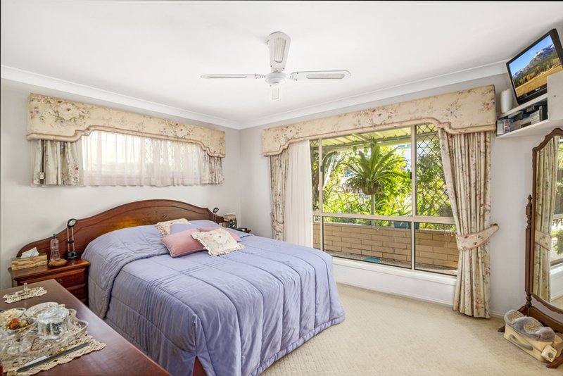 Photo - 28 Marion Street, Tugun QLD 4224 - Image 8