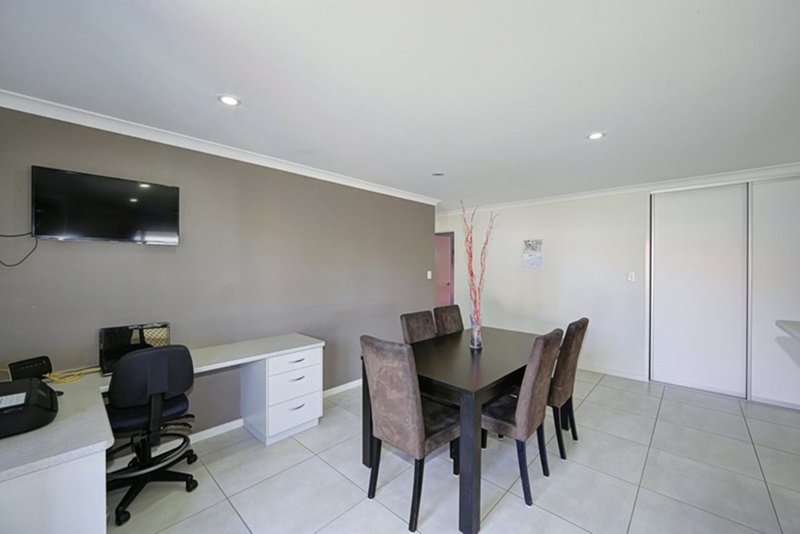 Photo - 28 Mary Fox Street, Innes Park QLD 4670 - Image 7