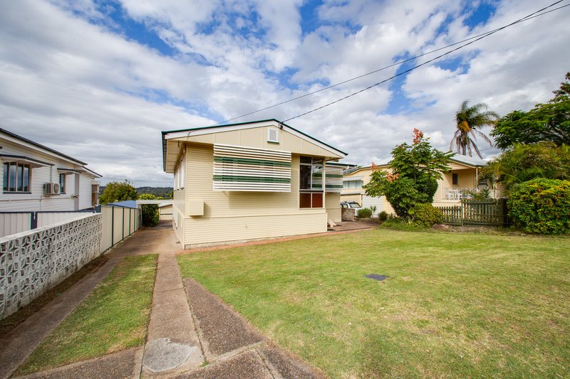 Photo - 28 Mcgrath Lane, Booval QLD 4304 - Image 3