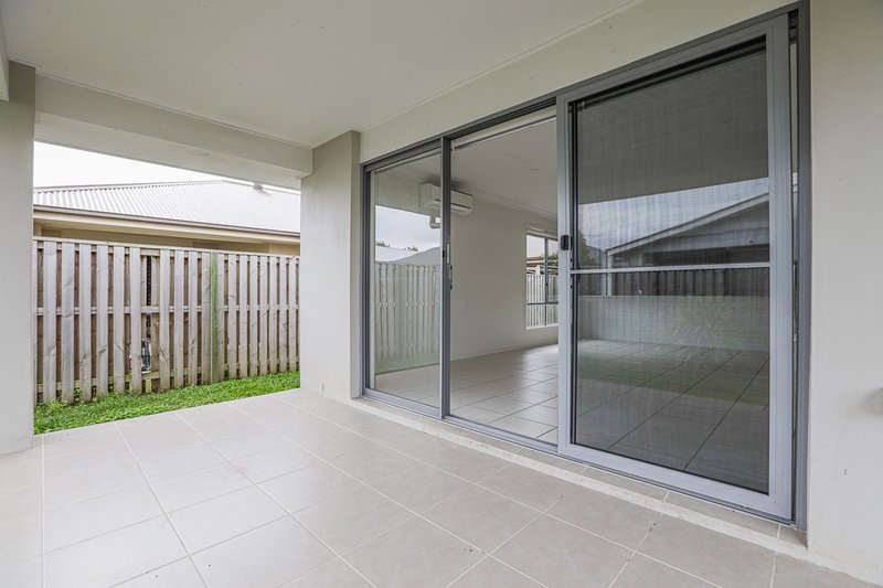 Photo - 28 Mcpherson Crescent, Coomera QLD 4209 - Image 3