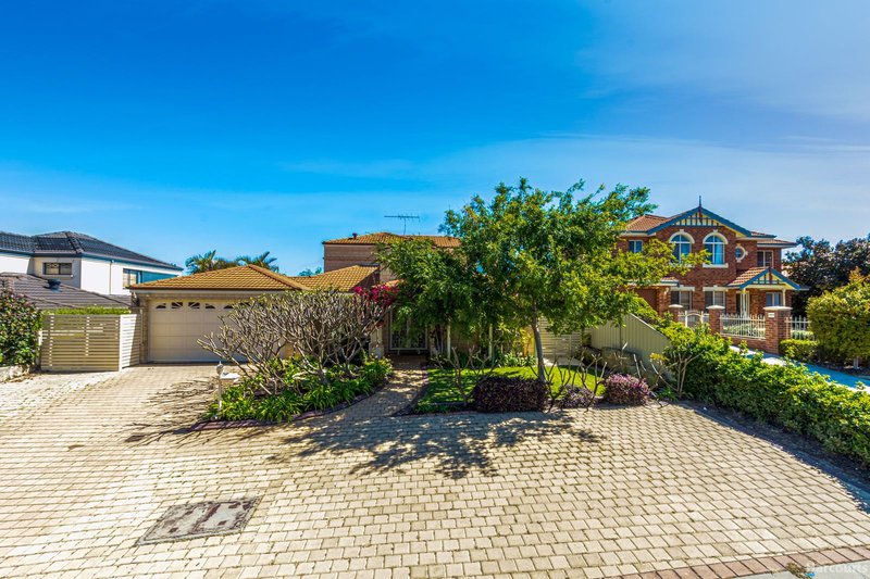 28 Meadowbrook Promenade, Currambine WA 6028