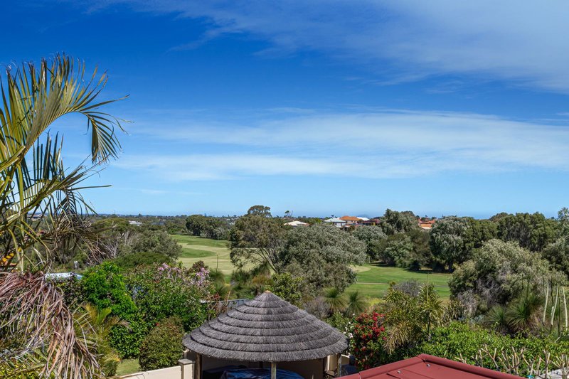 Photo - 28 Meadowbrook Promenade, Currambine WA 6028 - Image 20