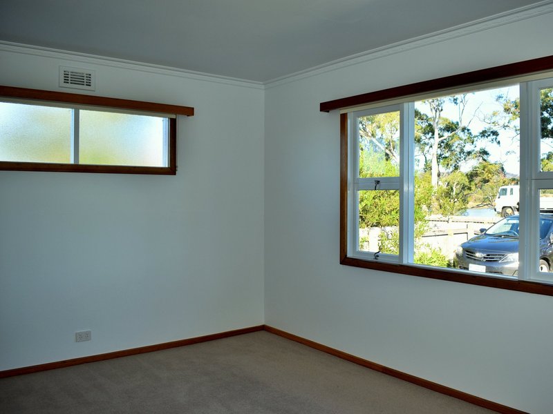 Photo - 28 Medeas Cove Esplanade, St Helens TAS 7216 - Image 7