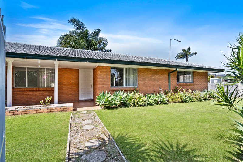 Photo - 28 Melody Street, Mermaid Waters QLD 4218 - Image 5