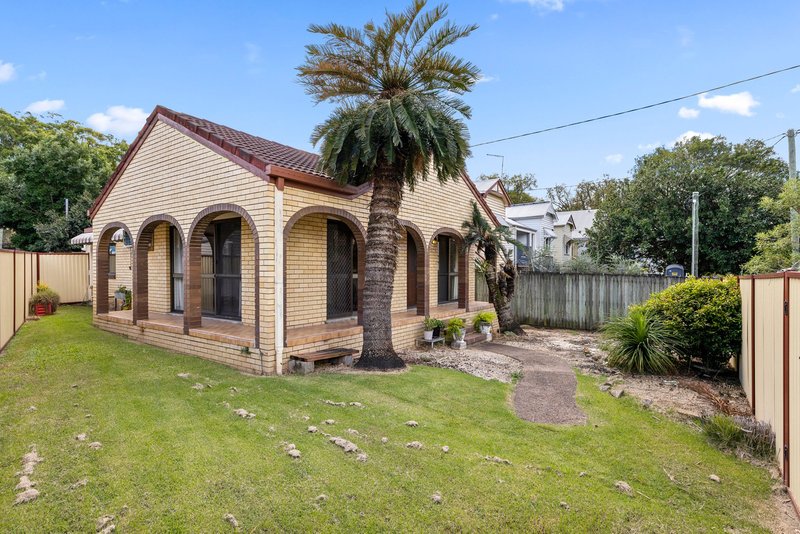 Photo - 28 Merthyr Road, New Farm QLD 4005 - Image 1