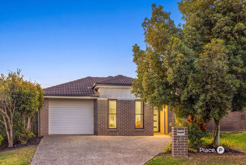 Photo - 28 Miers Crescent, Murrumba Downs QLD 4503 - Image 2