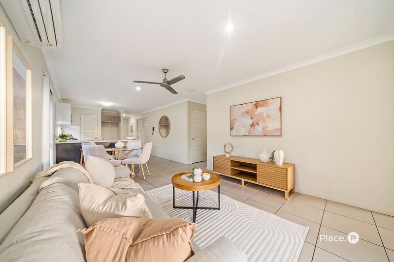 Photo - 28 Miers Crescent, Murrumba Downs QLD 4503 - Image 9