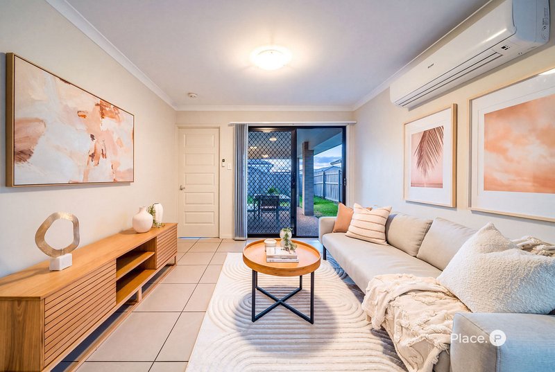 Photo - 28 Miers Crescent, Murrumba Downs QLD 4503 - Image 10