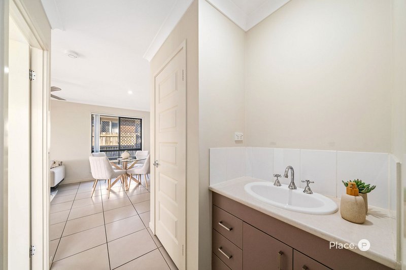 Photo - 28 Miers Crescent, Murrumba Downs QLD 4503 - Image 18