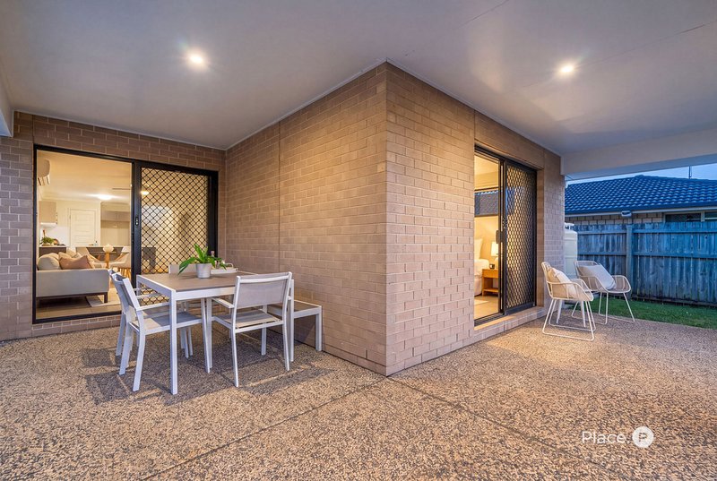 Photo - 28 Miers Crescent, Murrumba Downs QLD 4503 - Image 21