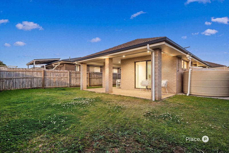 Photo - 28 Miers Crescent, Murrumba Downs QLD 4503 - Image 24