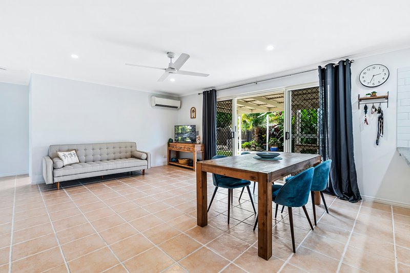 Photo - 28 Mimosa Crescent, Currimundi QLD 4551 - Image 5