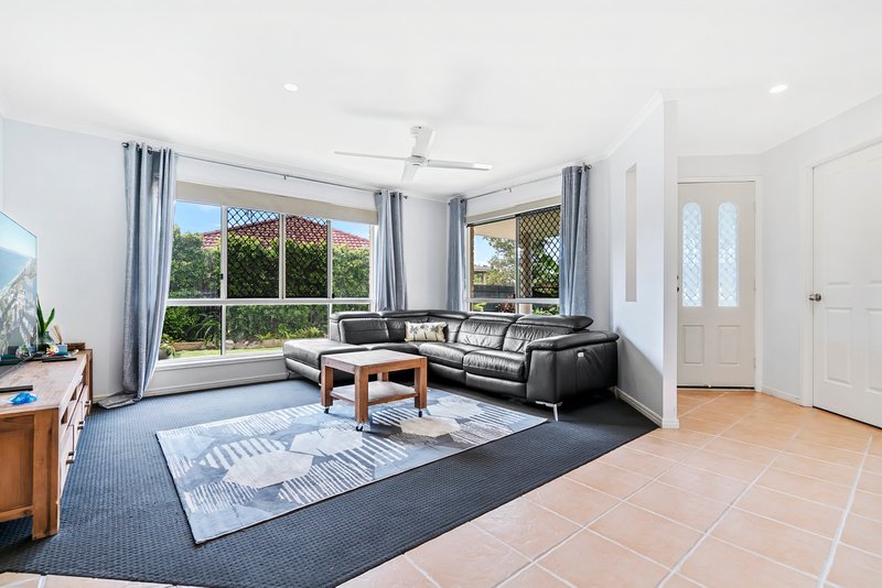 Photo - 28 Mimosa Crescent, Currimundi QLD 4551 - Image 12