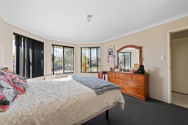 Photo - 28 Montilla Crescent, Port Kennedy WA 6172 - Image 8