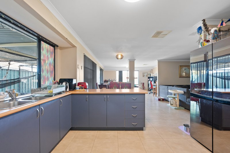 Photo - 28 Montilla Crescent, Port Kennedy WA 6172 - Image 21