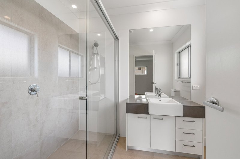 Photo - 28 Moogerah Street, Capalaba QLD 4157 - Image 10
