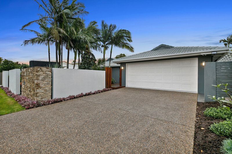 Photo - 28 Mooloolah Drive, Minyama QLD 4575 - Image 2