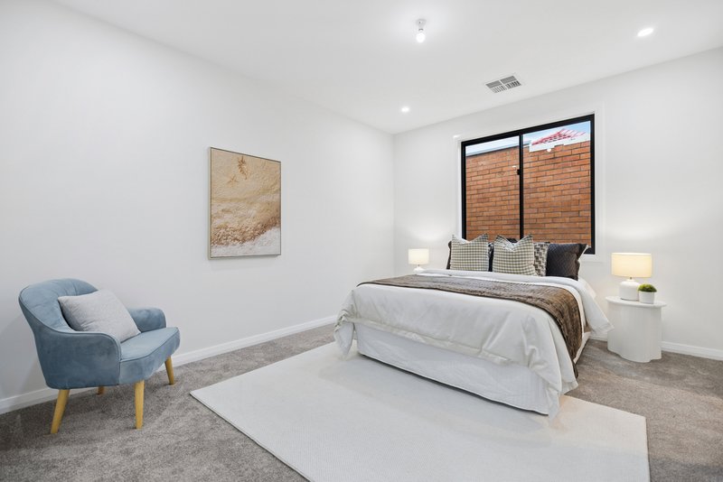 Photo - 28 Morgala Drive, Holden Hill SA 5088 - Image 4