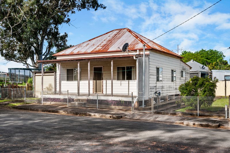 Photo - 28 Morgan Street, Horseshoe Bend NSW 2320 - Image 1