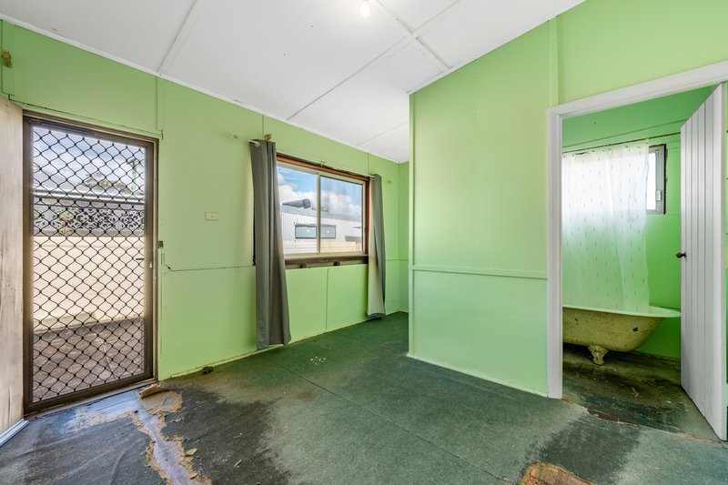 Photo - 28 Morgan Street, Horseshoe Bend NSW 2320 - Image 3