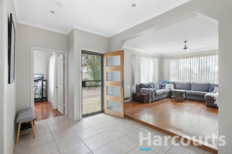 Photo - 28 Morgan Street, Sebastopol VIC 3356 - Image 2