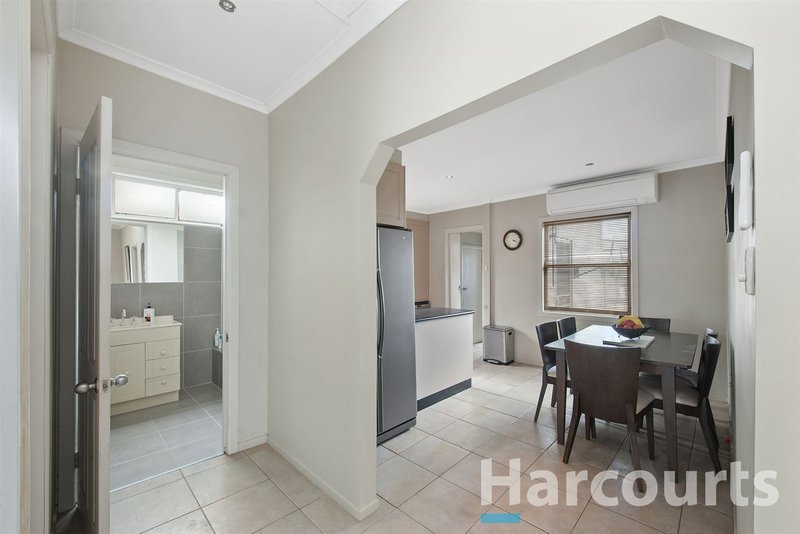 Photo - 28 Morgan Street, Sebastopol VIC 3356 - Image 5