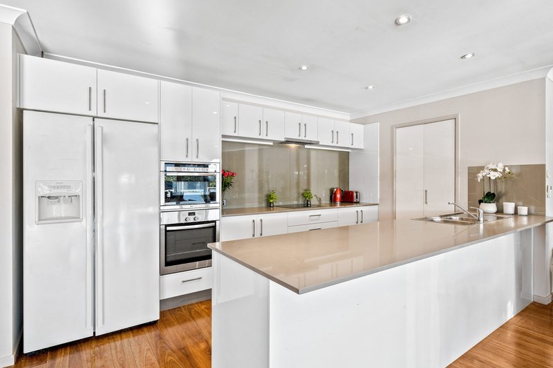 Photo - 28 Mornington Terrace, Robina QLD 4226 - Image 9