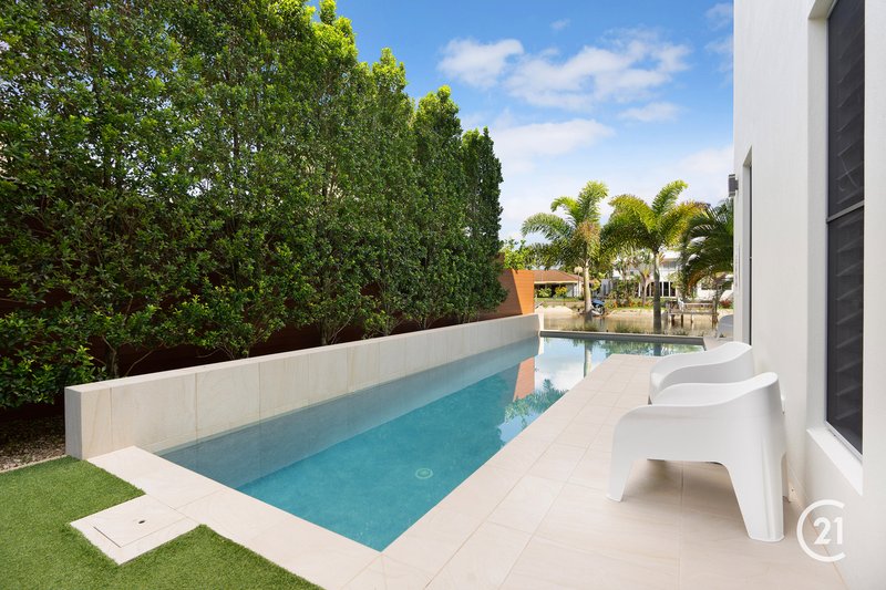 Photo - 28 Mossman Court, Noosa Heads QLD 4567 - Image 30