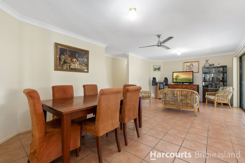 Photo - 28 Mossman Way, Sandstone Point QLD 4511 - Image 5