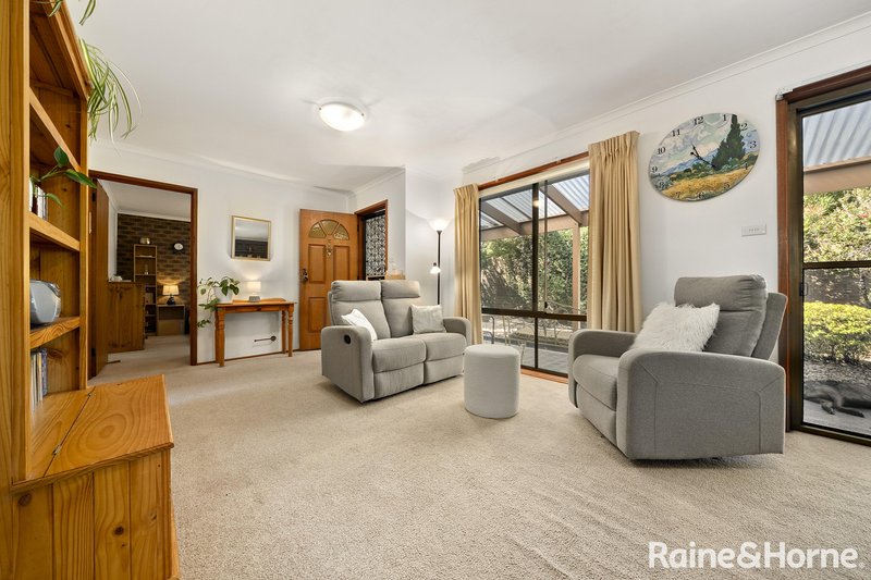 Photo - 2/8 Mowatt Street, Queanbeyan East NSW 2620 - Image 4