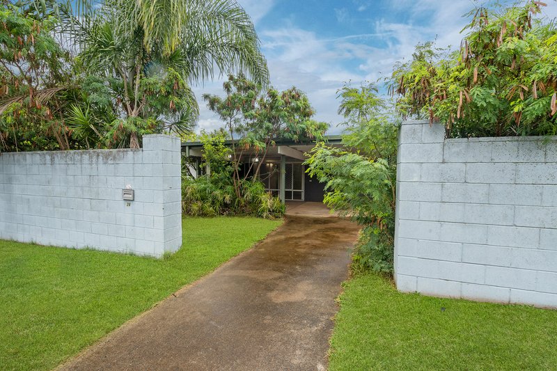 Photo - 28 Mulgowie Street, Sunnybank QLD 4109 - Image 3