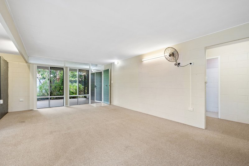 Photo - 28 Mulgowie Street, Sunnybank QLD 4109 - Image 6