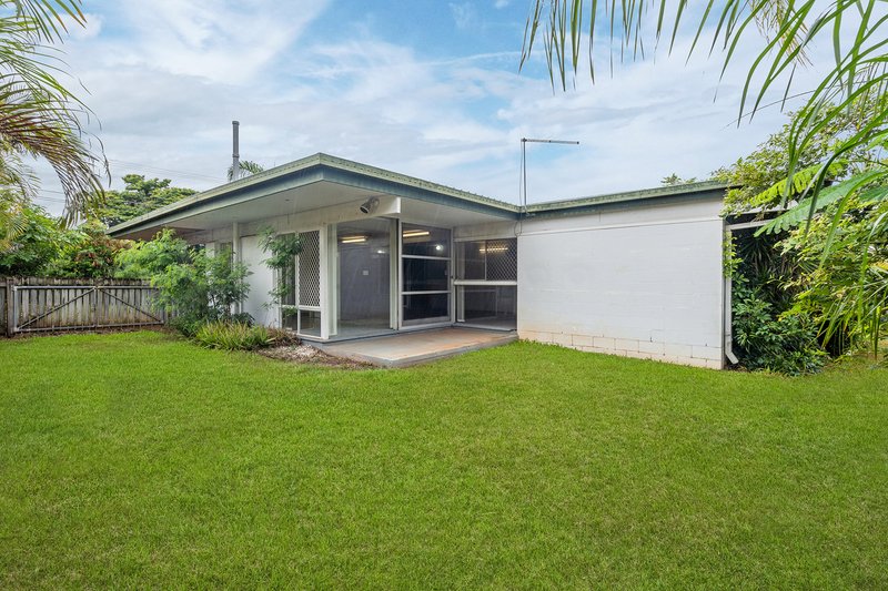 Photo - 28 Mulgowie Street, Sunnybank QLD 4109 - Image 16