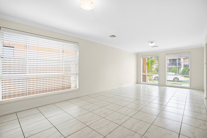 Photo - 28 Mullumbimby Avenue, Hoxton Park NSW 2171 - Image 3