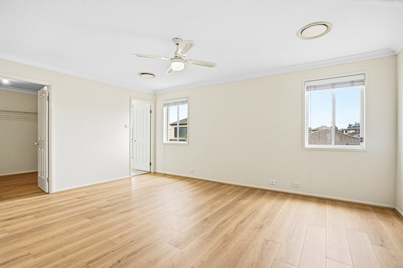 Photo - 28 Mullumbimby Avenue, Hoxton Park NSW 2171 - Image 8