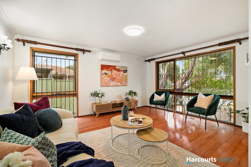 Photo - 28 Murchison Crescent, Clayton South VIC 3169 - Image 2