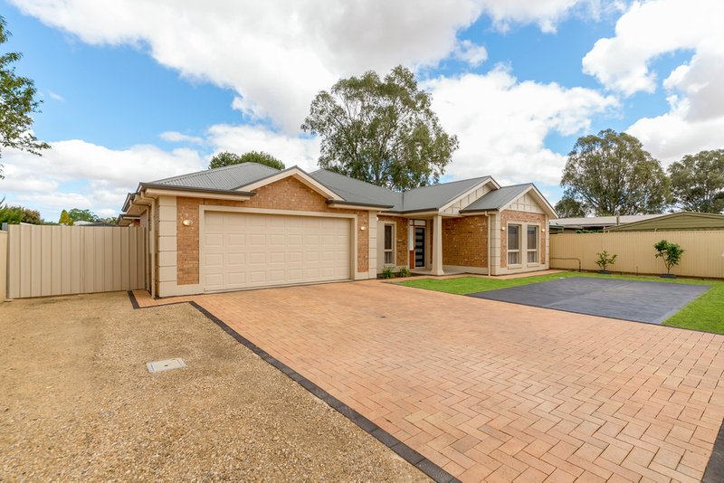 Photo - 28 Murray Road, Willaston SA 5118 - Image 4