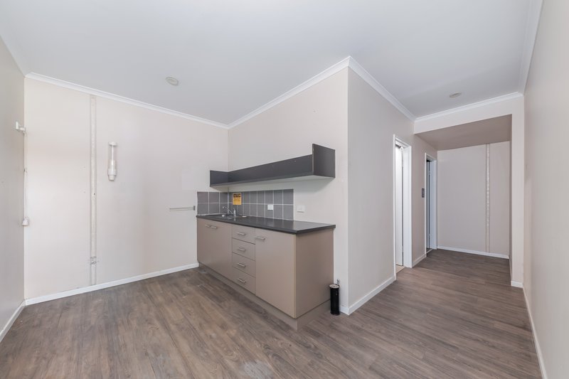 Photo - 2/8 Myer Lasky Drive, Cannonvale QLD 4802 - Image 6
