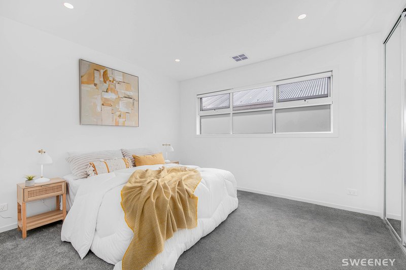 Photo - 28 Myrtle Grove, Altona VIC 3018 - Image 19