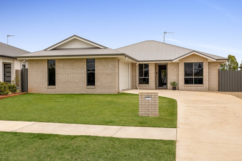 28 Myrtleford Crescent, Cambooya QLD 4358