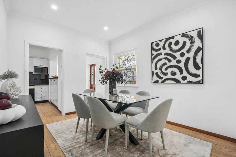 Photo - 28 Myuna Road, Dover Heights NSW 2030 - Image 5