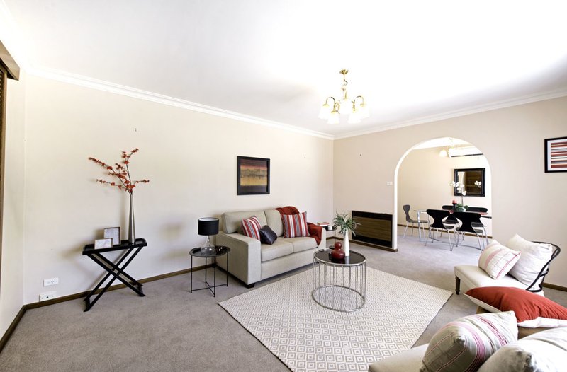 Photo - 28 Nambucca Street, Kaleen ACT 2617 - Image 2