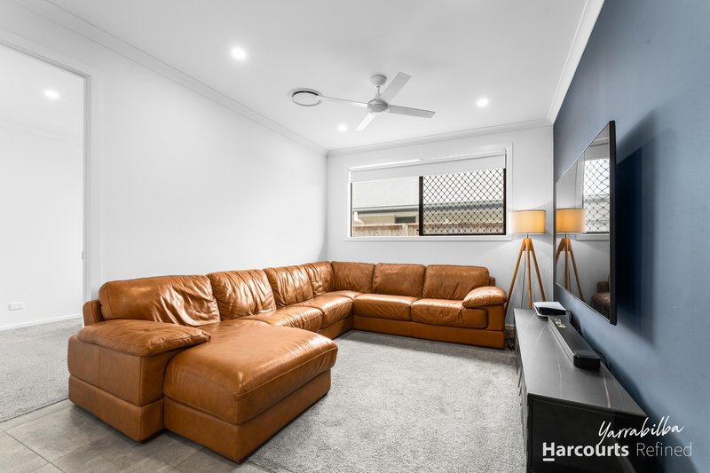 Photo - 28 Napier Crescent, Yarrabilba QLD 4207 - Image 8