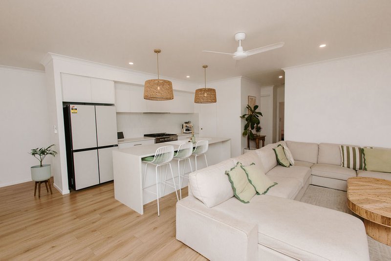 Photo - 28 Nautilus Drive, Innes Park QLD 4670 - Image 3