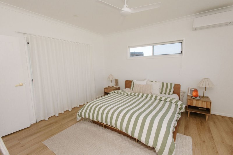 Photo - 28 Nautilus Drive, Innes Park QLD 4670 - Image 6