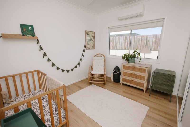 Photo - 28 Nautilus Drive, Innes Park QLD 4670 - Image 10