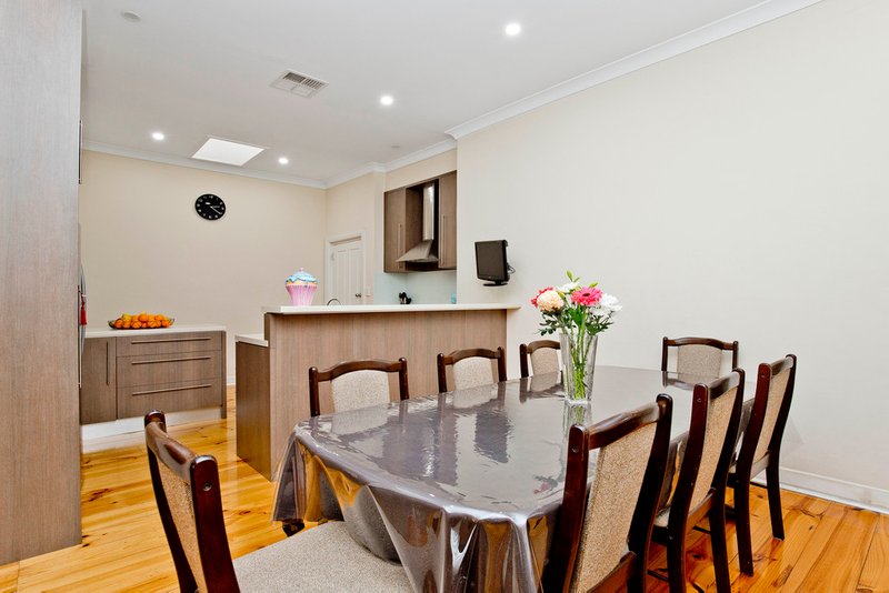 Photo - 28 Nelson Avenue, Flinders Park SA 5025 - Image 4