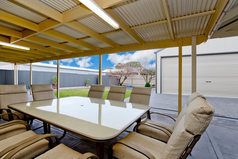 Photo - 28 Nelson Avenue, Flinders Park SA 5025 - Image 12