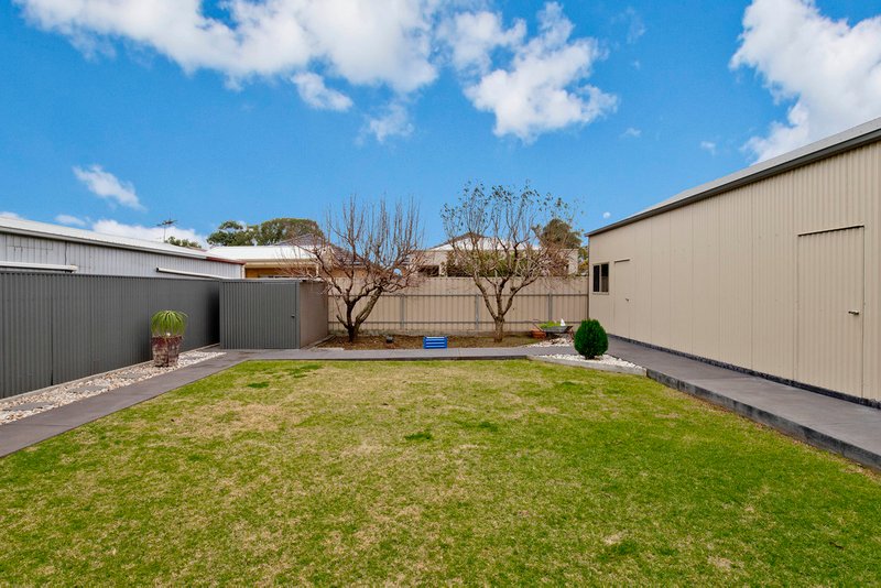 Photo - 28 Nelson Avenue, Flinders Park SA 5025 - Image 13