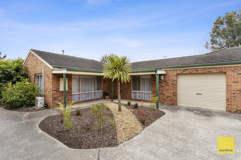 2/8 Nelson Avenue, Highton VIC 3216